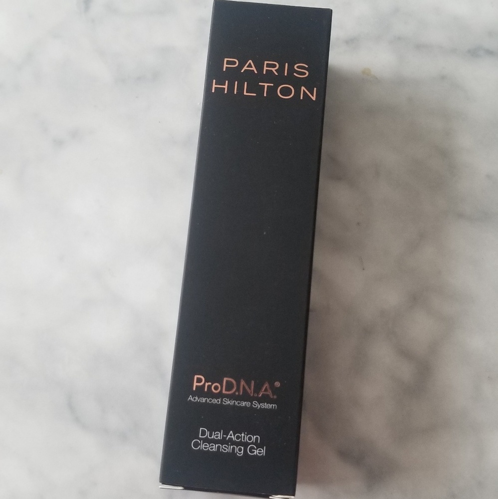 Paris Hilton Pro DNA Gel Cleanser